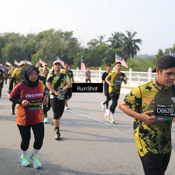 Runner Photo 6903825