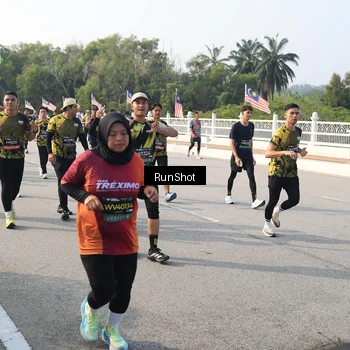 Runner Photo 6903829