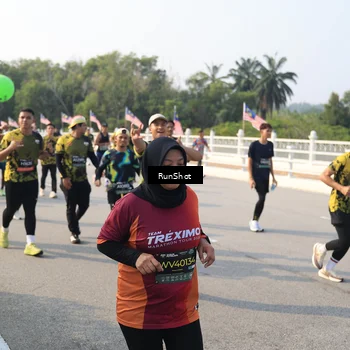 Runner Photo 6903836