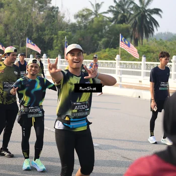 Runner Photo 6903842