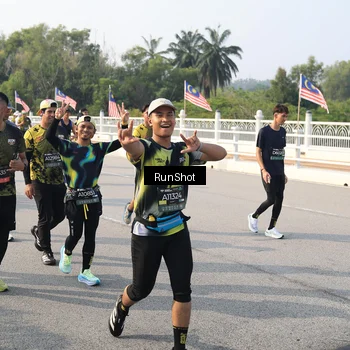 Runner Photo 6903852