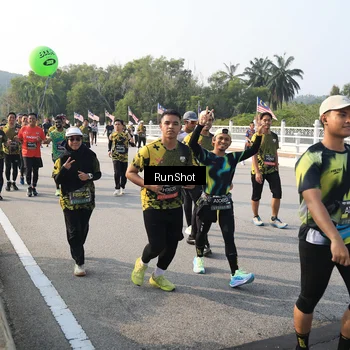 Runner Photo 6903863