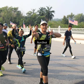 Runner Photo 6903868