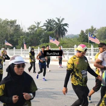 Runner Photo 6903883