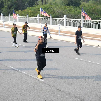 Runner Photo 6903893