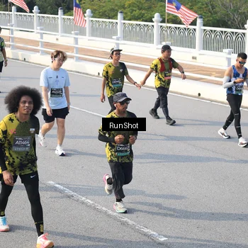 Runner Photo 6903915