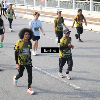 Runner Photo 6903924