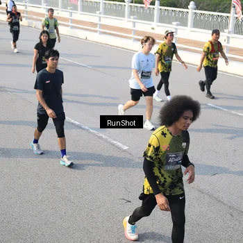 Runner Photo 6903951