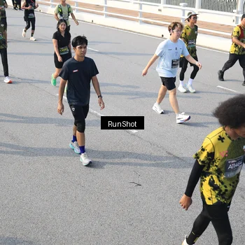 Runner Photo 6903960