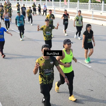Runner Photo 6903978