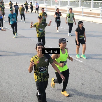 Runner Photo 6903979