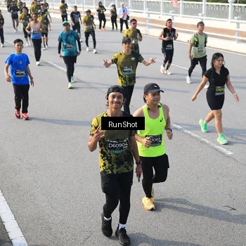 Runner Photo 6903980