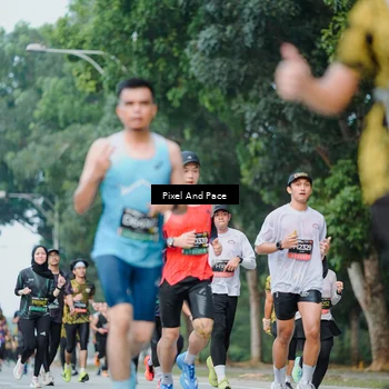 Runner Photo 6904300