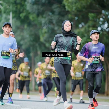 Runner Photo 6904348