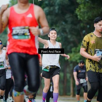 Runner Photo 6904423