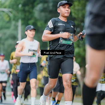 Runner Photo 6904467
