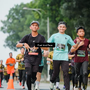 Runner Photo 6904559