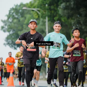 Runner Photo 6904562