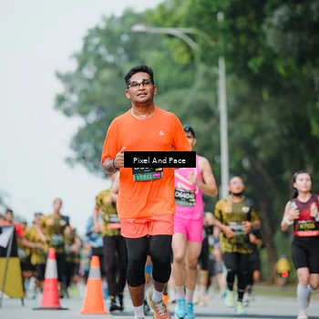Runner Photo 6904605