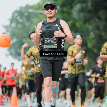 Runner Photo 6904625