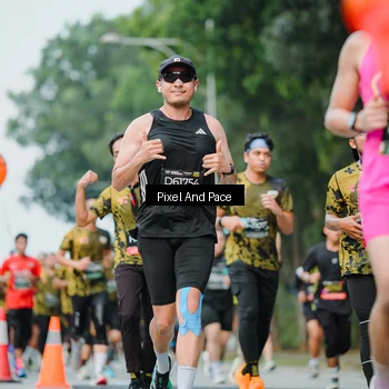 Runner Photo 6904635