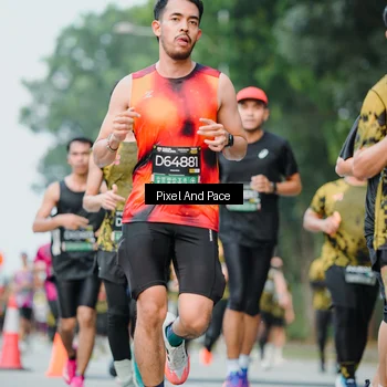 Runner Photo 6904682