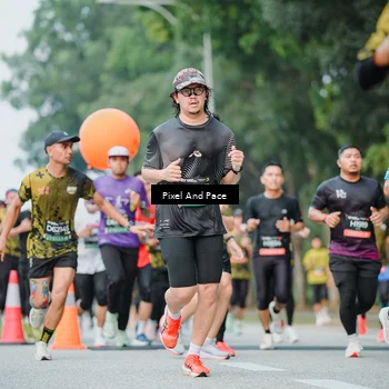 Runner Photo 6904702