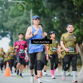 Runner Photo 6904767