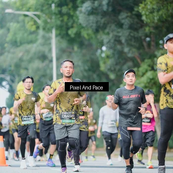 Runner Photo 6904782
