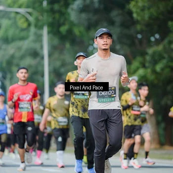 Runner Photo 6904785