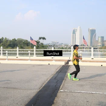 Runner Photo 6904822