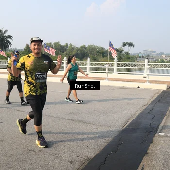 Runner Photo 6904839