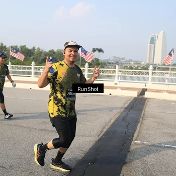 Runner Photo 6904848