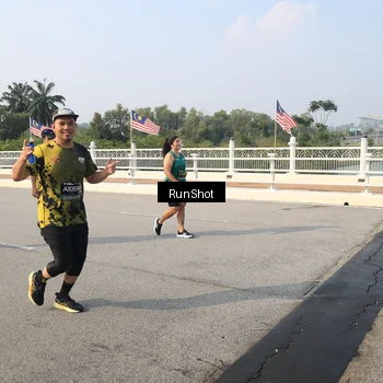 Runner Photo 6904850