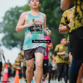 Runner Photo 6904863