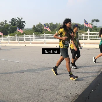 Runner Photo 6904867