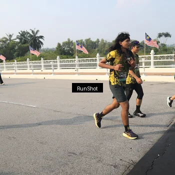 Runner Photo 6904868