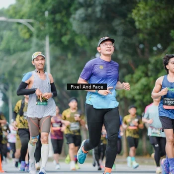 Runner Photo 6904924