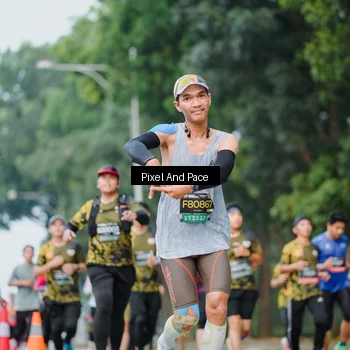Runner Photo 6904925