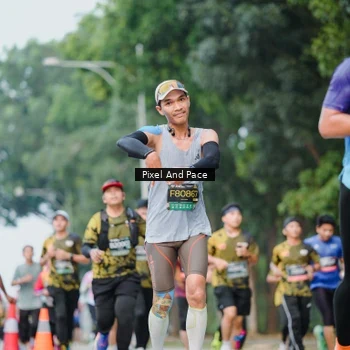 Runner Photo 6904932