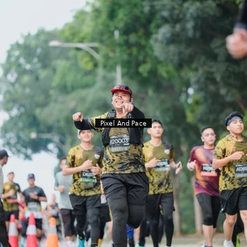 Runner Photo 6904933