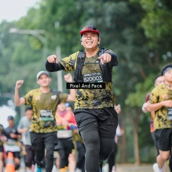 Runner Photo 6904958