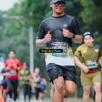 Runner Photo 6904979