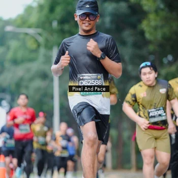 Runner Photo 6904981