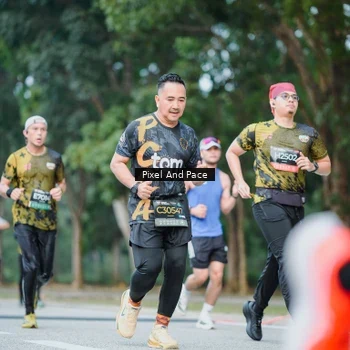 Runner Photo 6905000