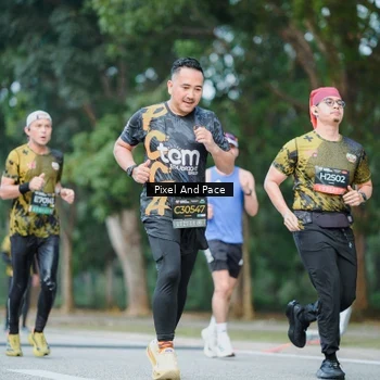 Runner Photo 6905004