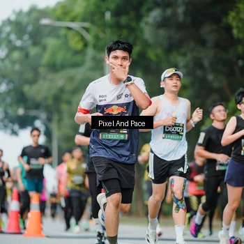 Runner Photo 6905035