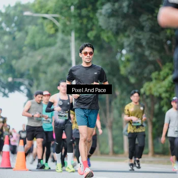 Runner Photo 6905079