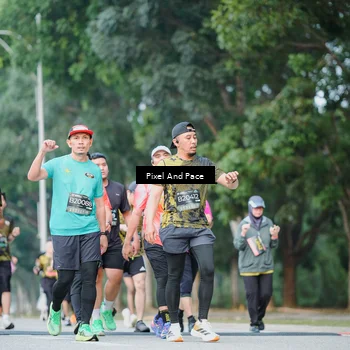 Runner Photo 6905096