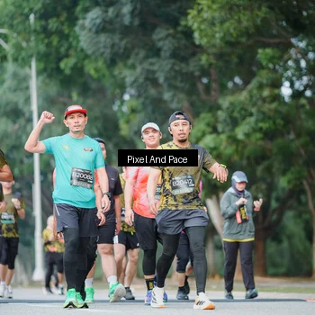 Runner Photo 6905145